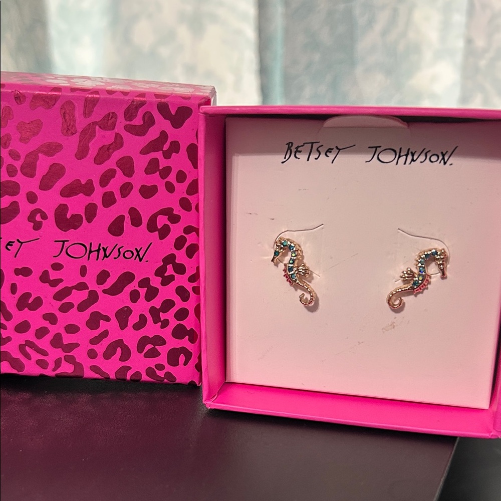 Betsey Johnson Multicolor Seahorse Earrings NWOT